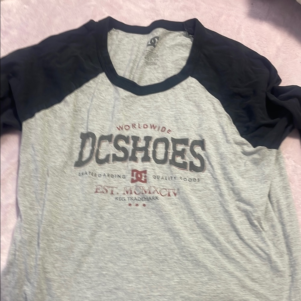 DC Shoes Gray and Black Logo T-Shirt